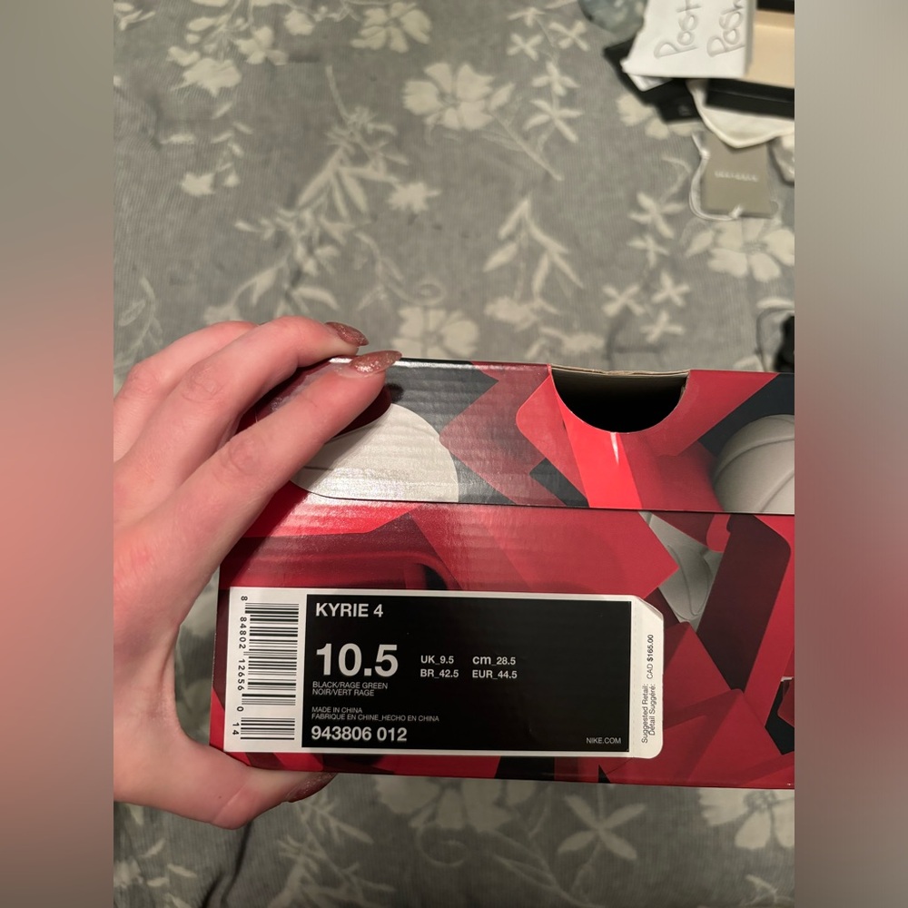 Nike Kyrie 4 Shoes